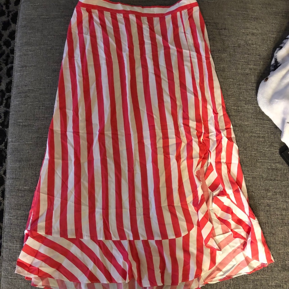 Xhilaration Pink n white stripped Skirt